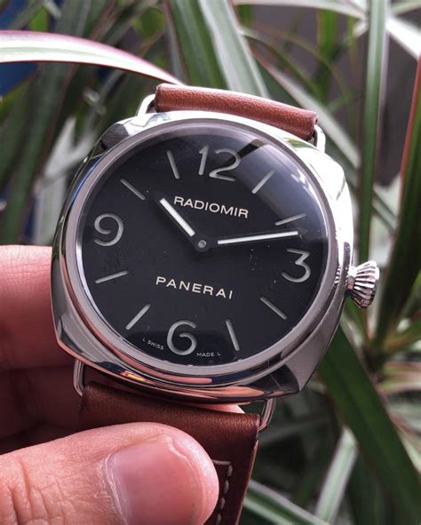 [Panerai] PAM210 Radiomir Base : r/Watches 